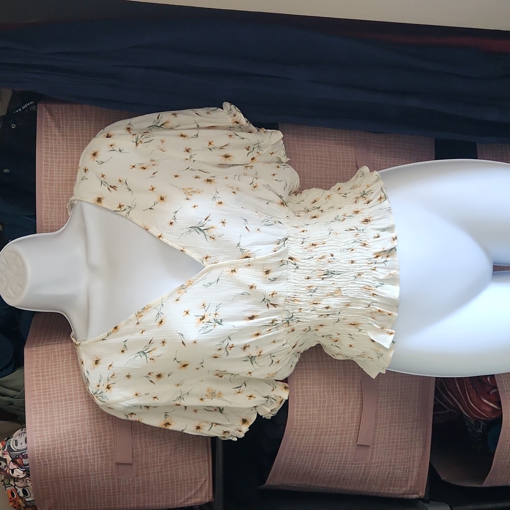 Spring flower top